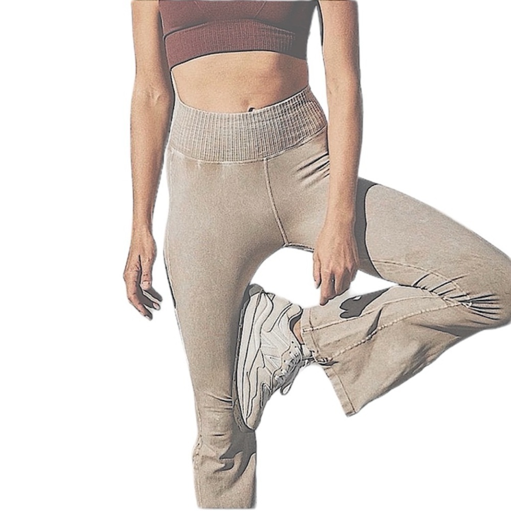 Free People 🆕 Good Karma Flare Leggings MUSHROOM Taupe GREY XS/SM MSRP $98 NWOT